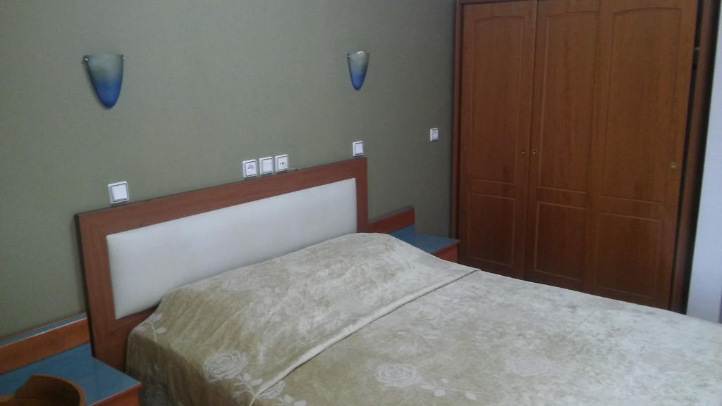 Nefeli Hotel Кожани Екстериор снимка