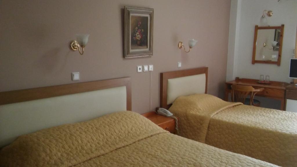 Nefeli Hotel Кожани Екстериор снимка