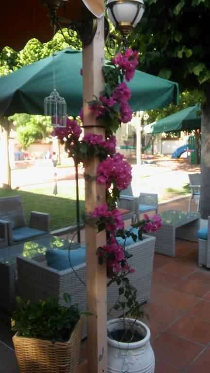 Nefeli Hotel Кожани Екстериор снимка